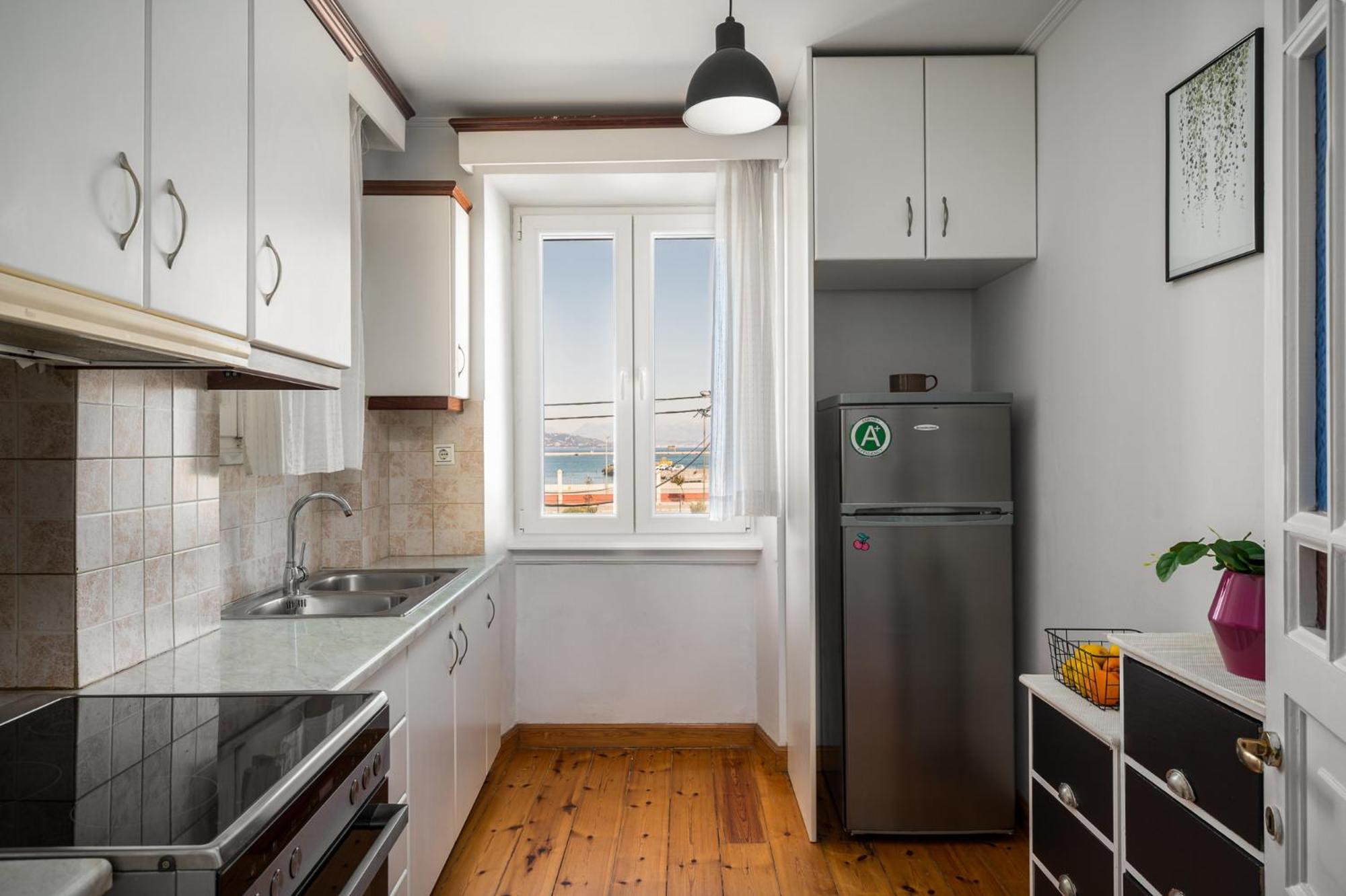 Laval Apartment Mantouki Eksteriør billede